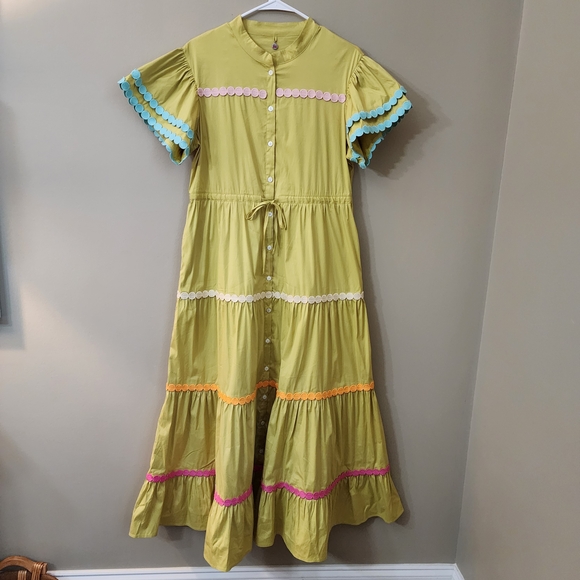 CeliaB Dresses & Skirts - CeliaB Olive-Green Tiered Maxi Dress with Multicolor Trim